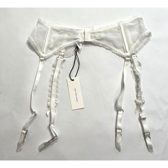 Kat The Label Delilah Garter Belt in White - Picture 4 of 5